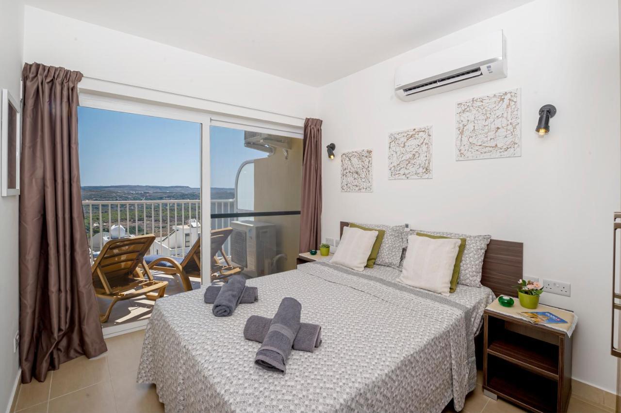 Summer Breeze Apartment With Terrace With Panoramic Views - By Getawaysmalta Mellieha Luaran gambar
